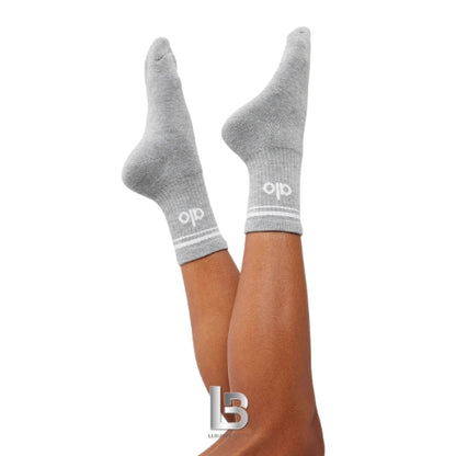 Alo Unisex Half-Crew Throwback Sock