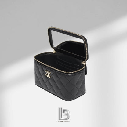 Chanel Long Vanity with chain