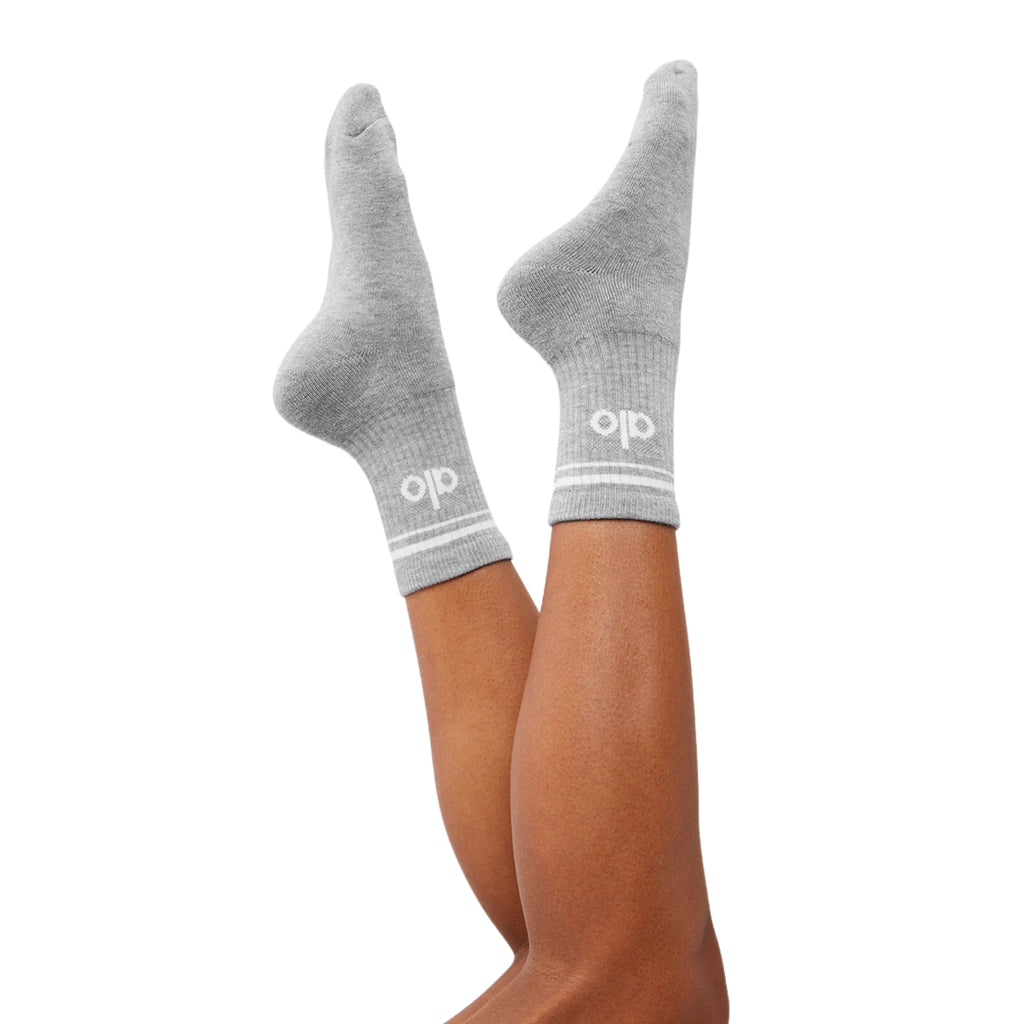 Alo Half-Crew Throwback Socks – detail view