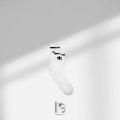 Alo Unisex Half-Crew Throwback Sock