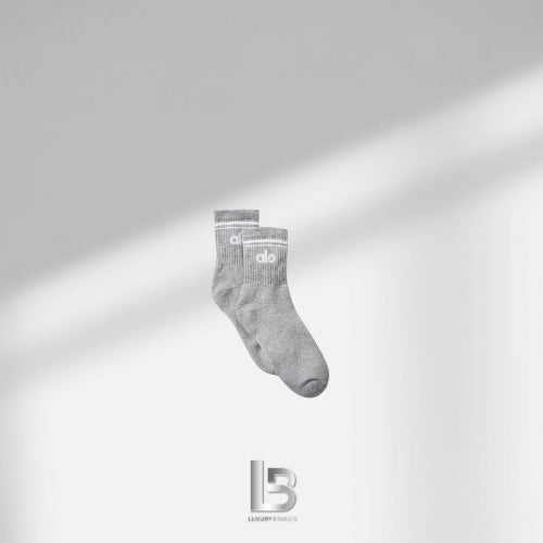 Alo Unisex Half-Crew Throwback Sock