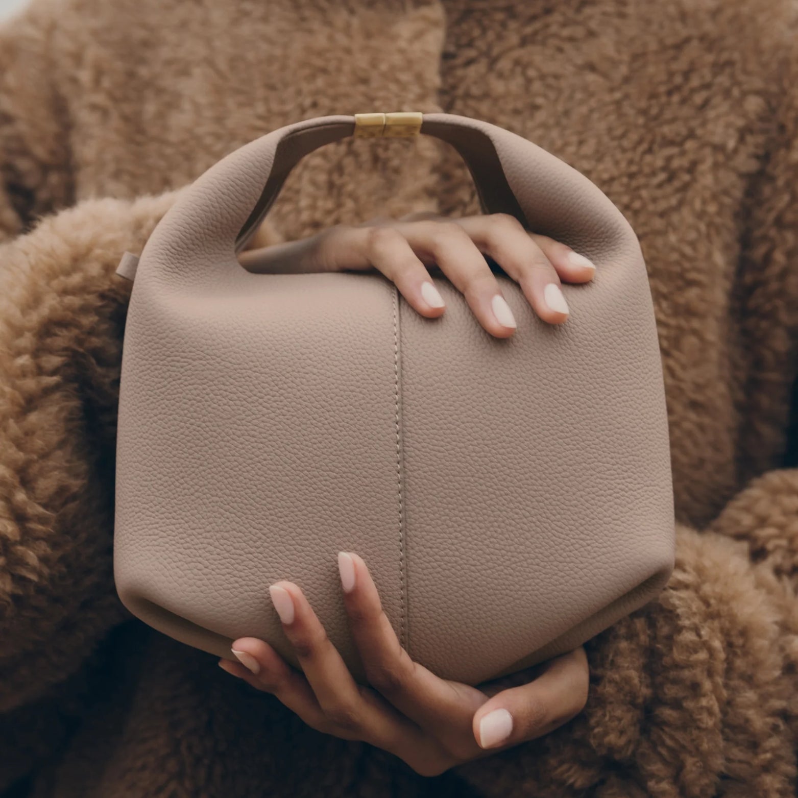 Polene Béri Edition Textured Taupe
