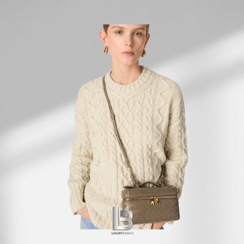 Bottega Veneta Bang Bang Pinecone Vanity Bag