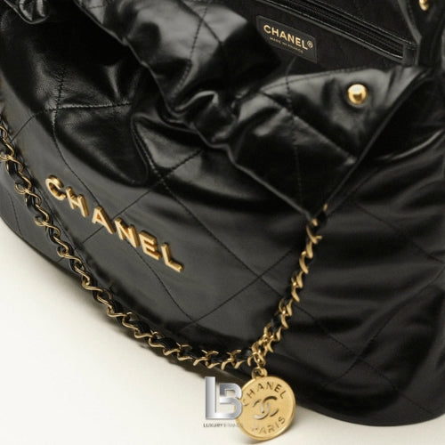 CHANEL 22 Small Handbag