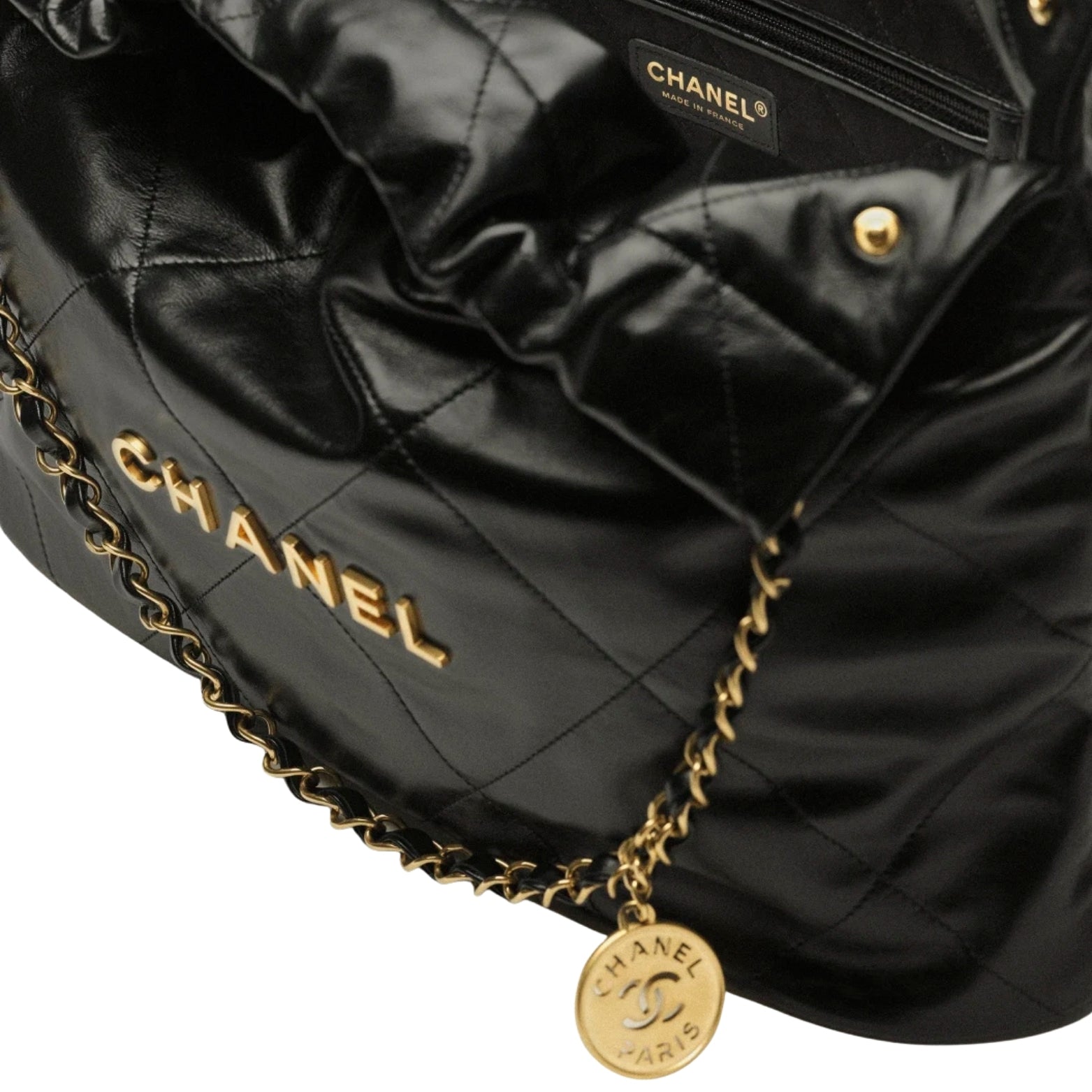 Chanel 22 Small Handbag in calfskin – detail view